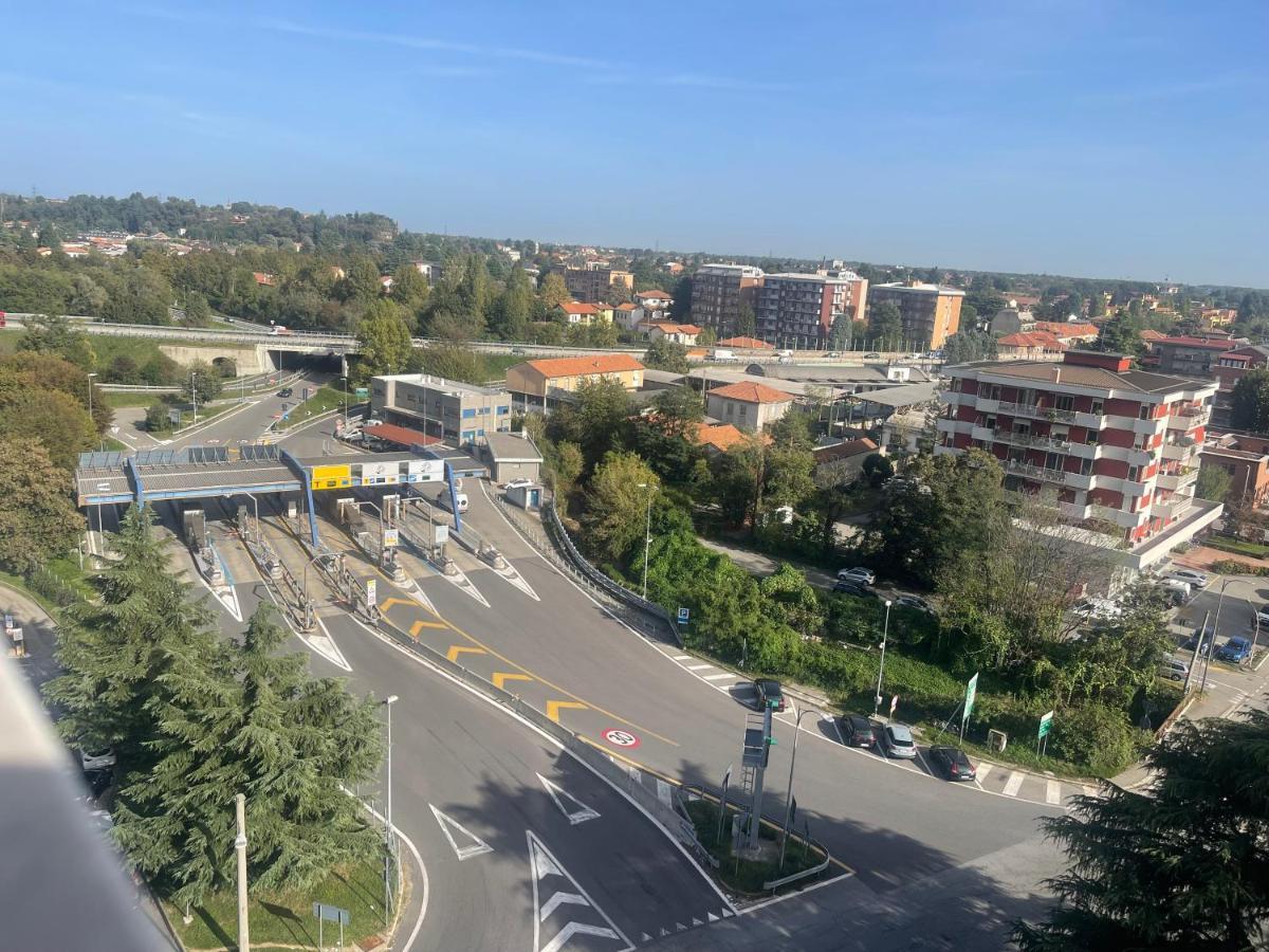 White Malpensa Γκαλλαράτε Εξωτερικό φωτογραφία